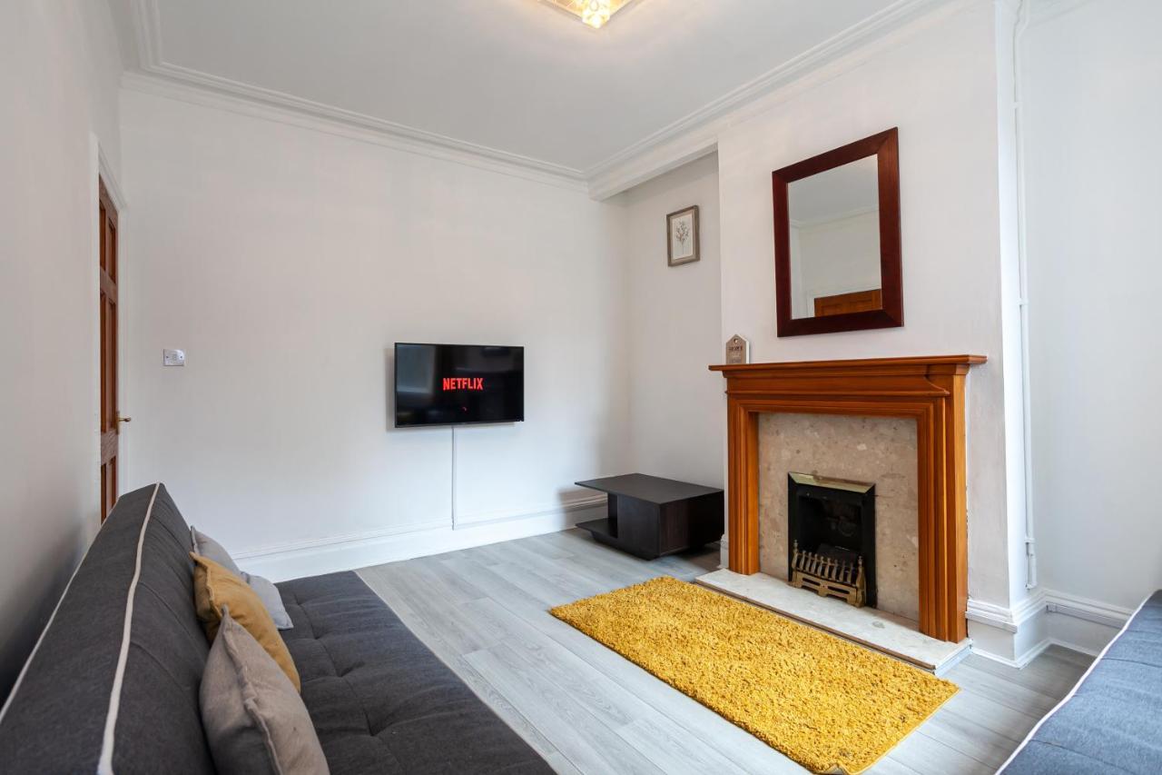 Stay Comfortable-City Centre Location- Sleeps Up To 9 Stoke-on-Trent Exterior foto